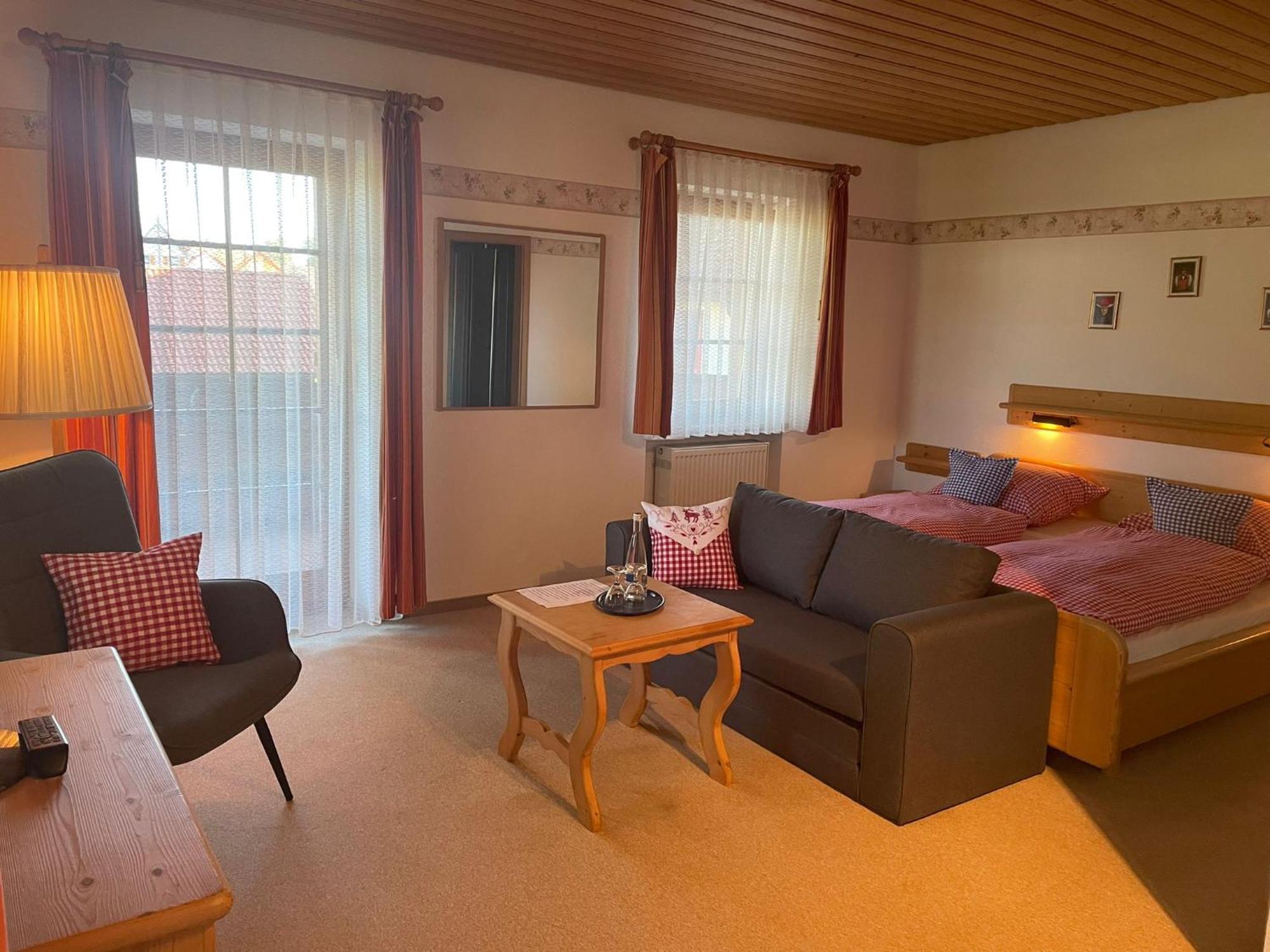 Solhof-Schoemberg Loßburg Extérieur photo